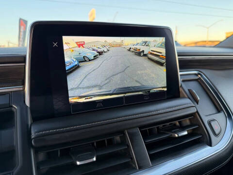 2023 GMC Yukon XL SLT