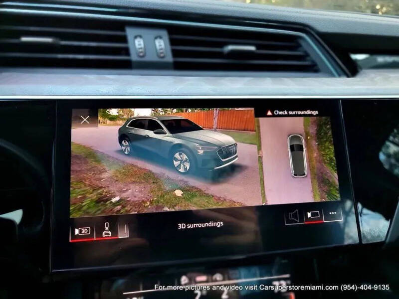 2021 Audi e-tron quattro Premium Plus