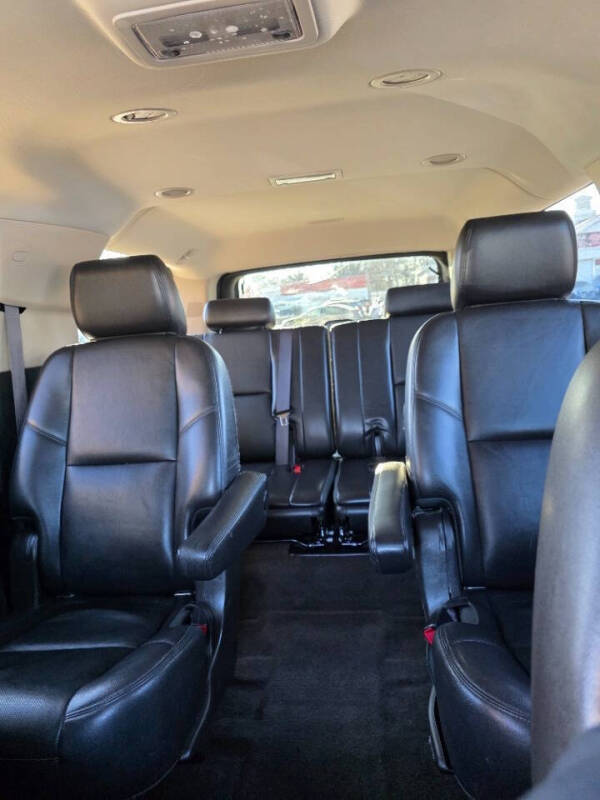 2013 Chevrolet Suburban LTZ