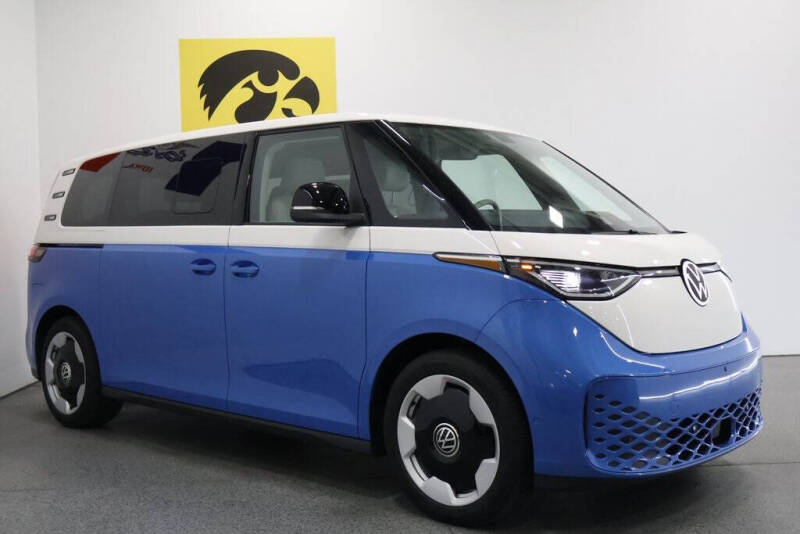 2025 Volkswagen ID. Buzz Pro S Plus 4Motion