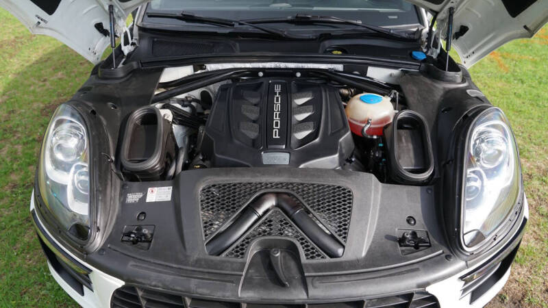 2015 Porsche Macan S