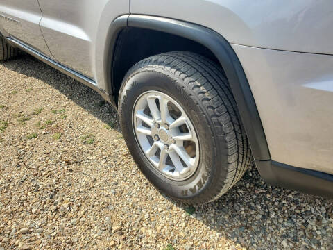 2020 Jeep Grand Cherokee Laredo