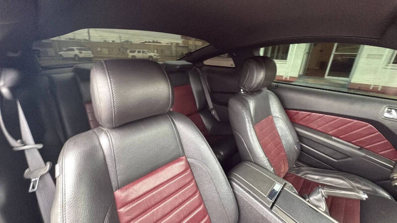 2012 Ford Mustang V6 Premium