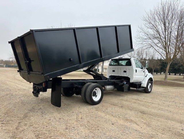 2013 Ford F-650 Super Duty