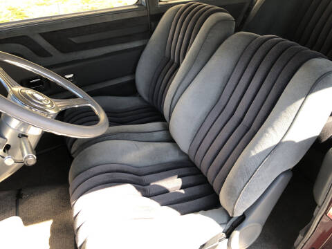 1932 Ford 2 Door Sedan