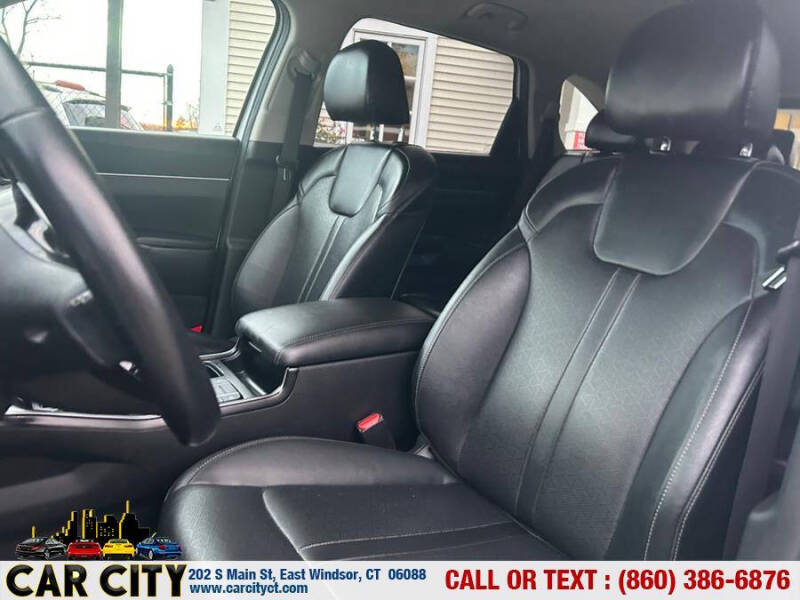 2022 Kia Sorento X-Line S