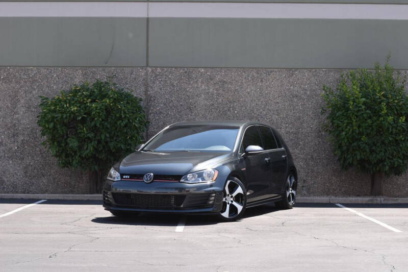 New 2024 Volkswagen Golf GTI Autobahn 4D Hatchback in Phoenix