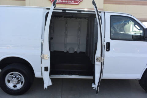 2022 Chevrolet Express 2500