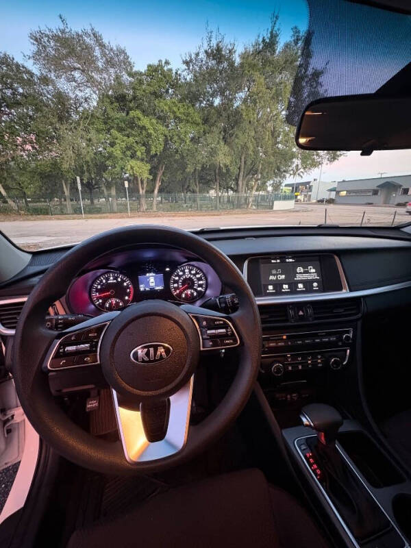 2020 Kia Optima LX