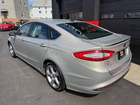 2015 Ford Fusion SE