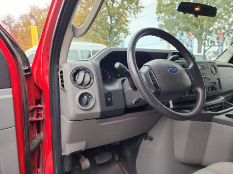 2012 Ford E-Series E-150