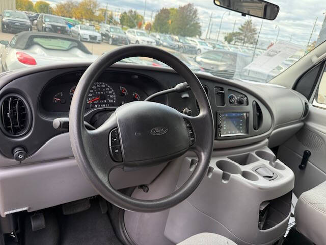 2002 Ford E-Series E-250