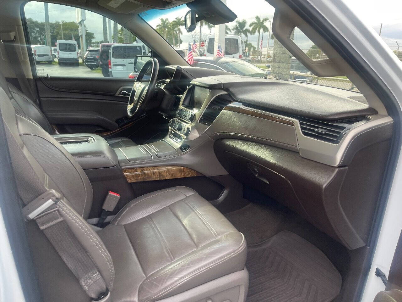 2016 GMC Yukon XL SUV / Crossover - $26,900