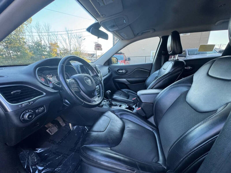 2019 Jeep Cherokee Latitude Plus