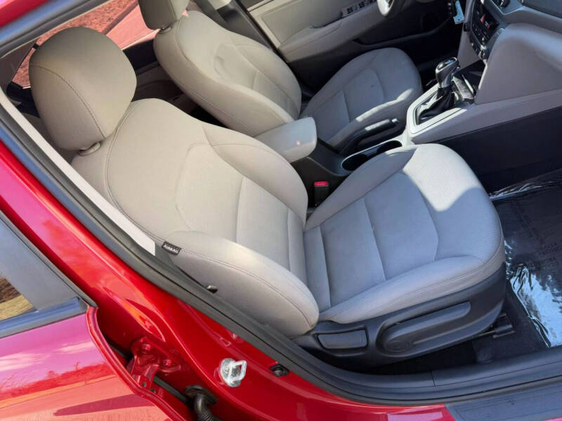 2018 Hyundai Elantra