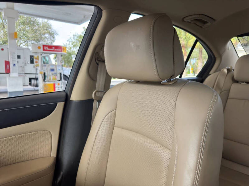 2014 Hyundai Genesis 5.0L R-Spec