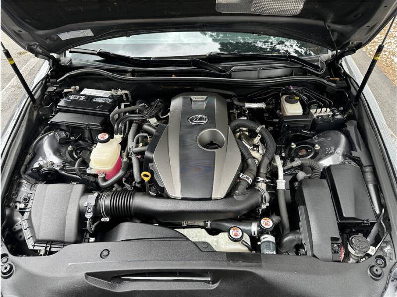 2017 Lexus IS 200t
