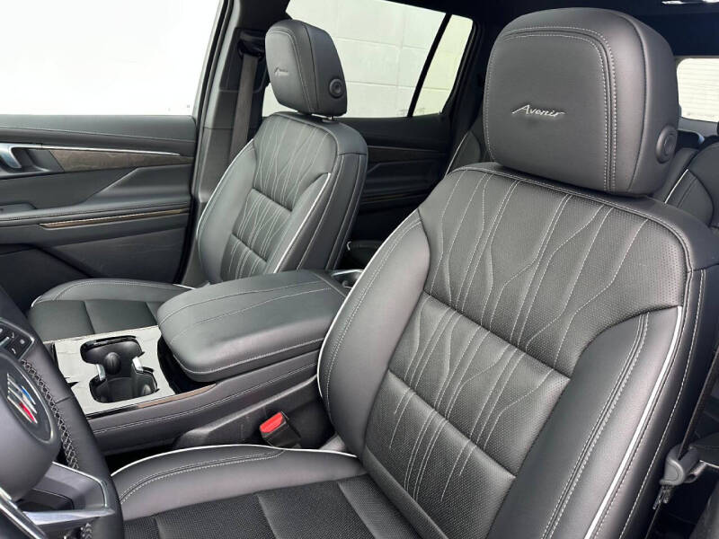 2025 Buick Enclave Avenir