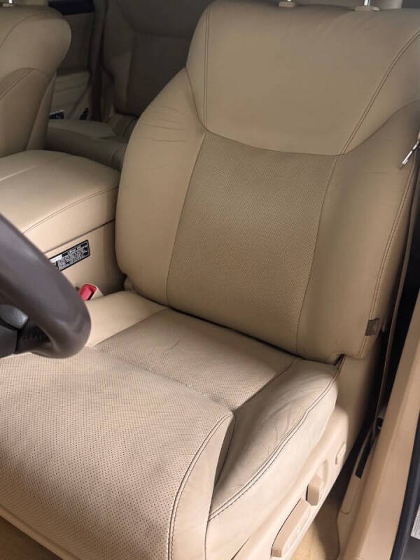 2013 Lexus LX 570