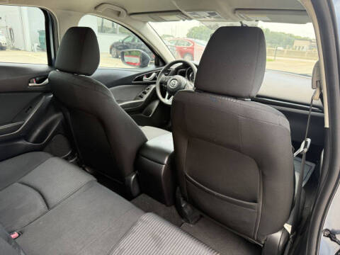 2016 Mazda MAZDA3 i Sport