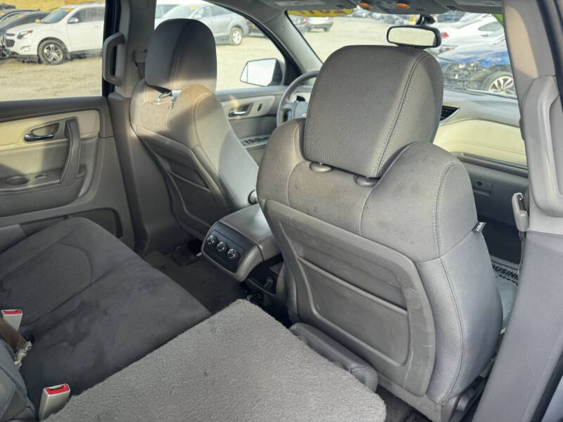 2017 Chevrolet Traverse LS