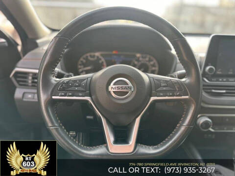 2022 Nissan Altima 2.5 SR