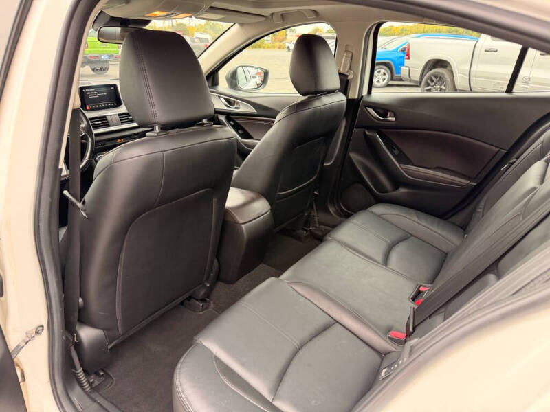 2017 Mazda MAZDA3 Touring