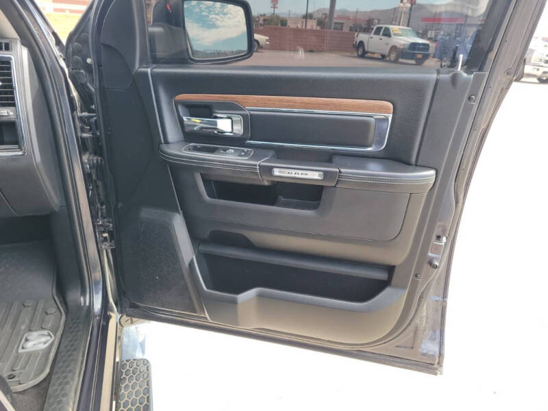 2017 RAM 1500 Laramie