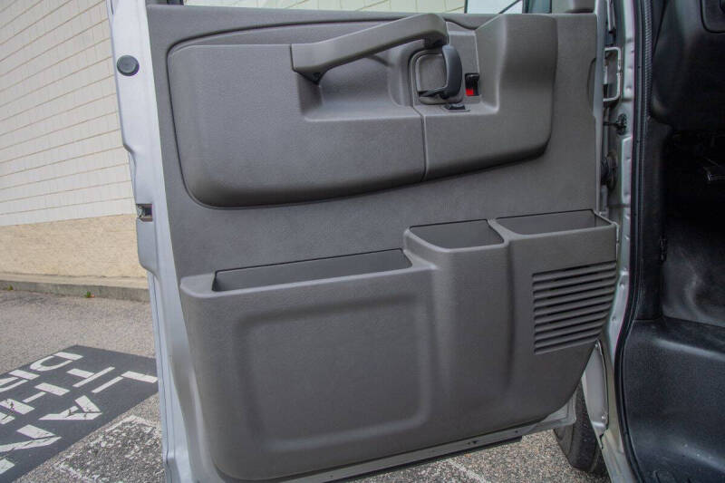 2017 Chevrolet Express LT 3500