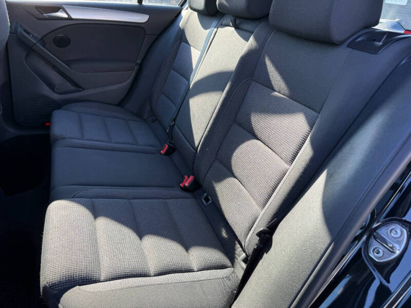 2011 Volkswagen Golf 2.5L PZEV