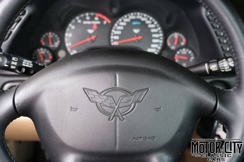 2004 Chevrolet Corvette