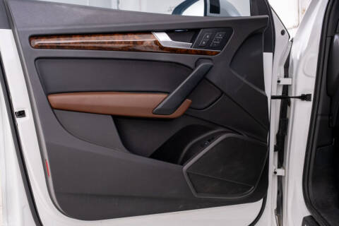 2018 Audi Q5 2.0T quattro Premium Plus