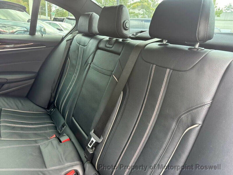 2018 BMW 5 Series 530i