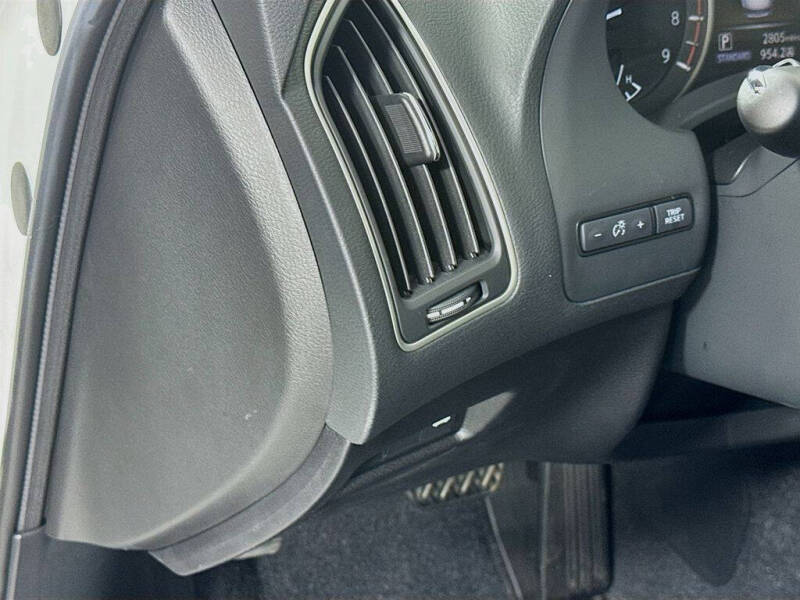 2022 Infiniti Q50 Luxe