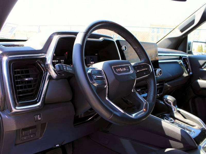 2024 GMC Canyon Elevation