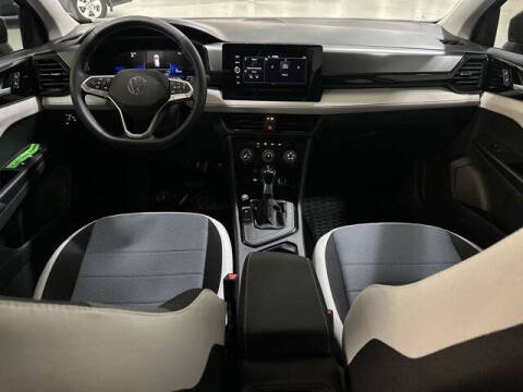 2025 Volkswagen Taos S