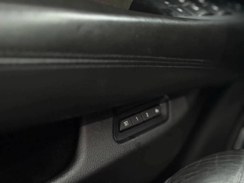 2017 Cadillac Escalade Platinum