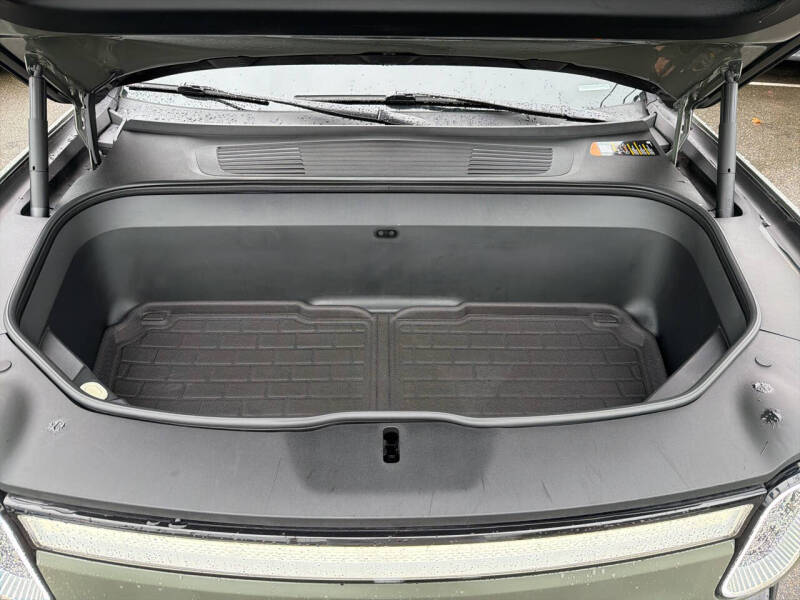 2023 Rivian R1T Launch Edition