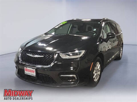2022 Chrysler Pacifica for sale at MIDWAY CHRYSLER DODGE JEEP RAM in Kearney NE