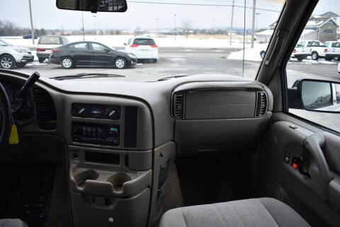 2002 Chevrolet Astro LS