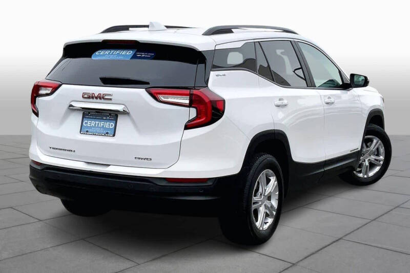 2022 GMC Terrain SLE