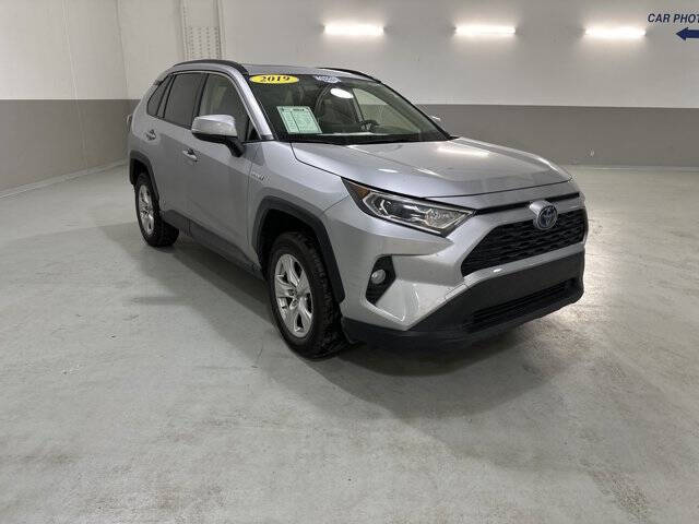 2019 Toyota RAV4 Hybrid XLE