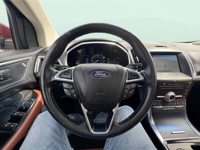 2019 Ford Edge Titanium