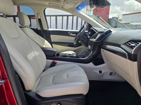 2019 Ford Edge Titanium
