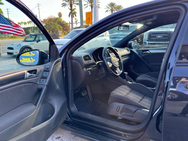 2012 Volkswagen GTI Base PZEV