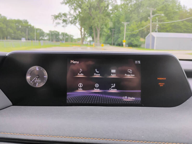 2019 Lexus UX 200