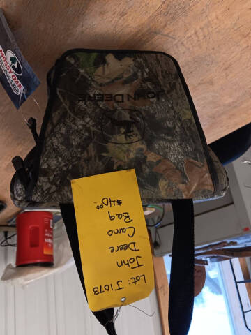 Mossy Oak John Deere Camo Bag