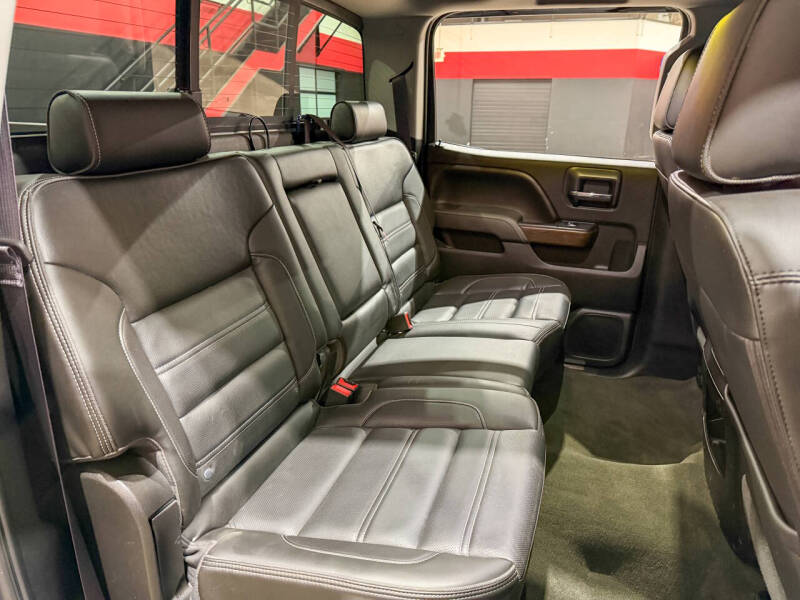 2017 GMC Sierra 3500HD Denali