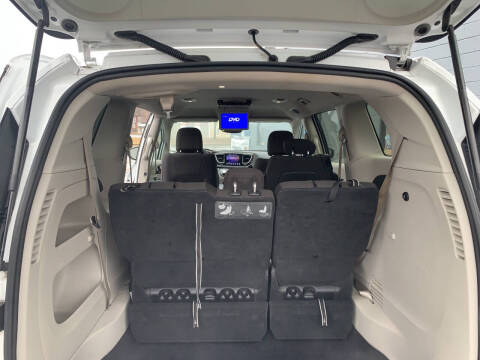 2017 Chrysler Pacifica Touring