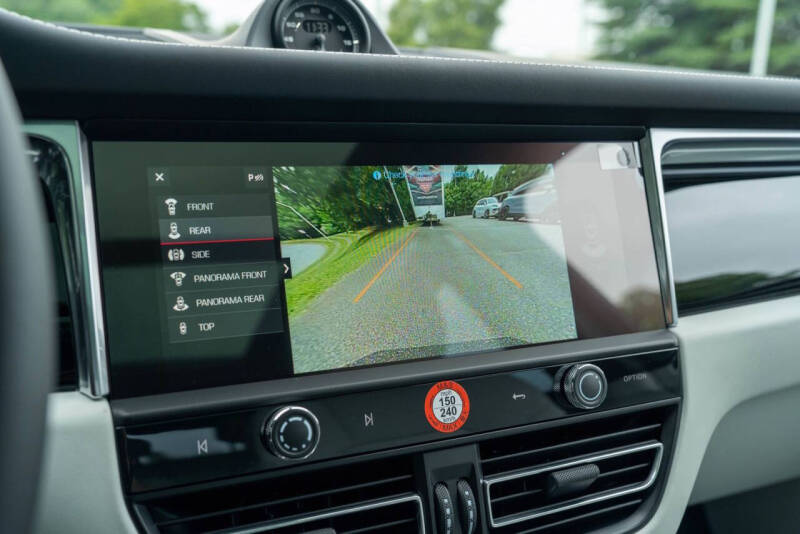 2025 Porsche Macan S